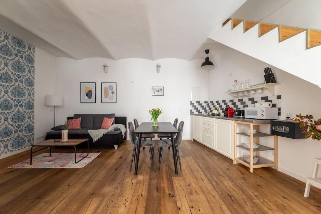 Cozy 1Br Duplex Near Center By Hm Apartment Viena Exterior foto